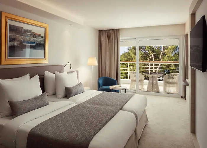 Bellevue Hotel 5*