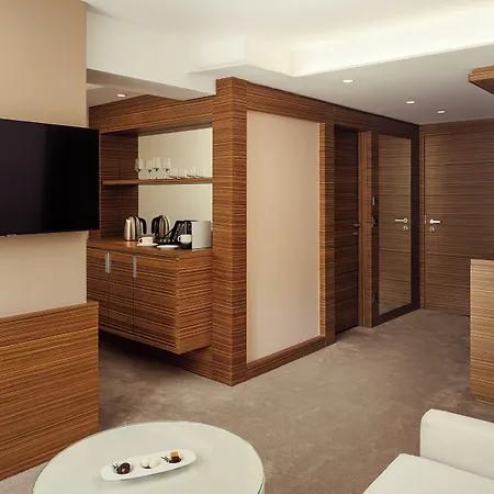 Bellevue 5*
