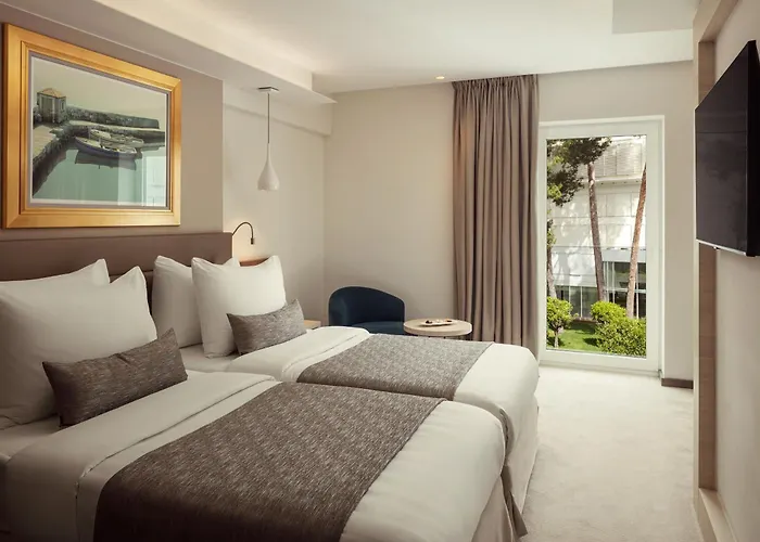 Отель Bellevue 5*